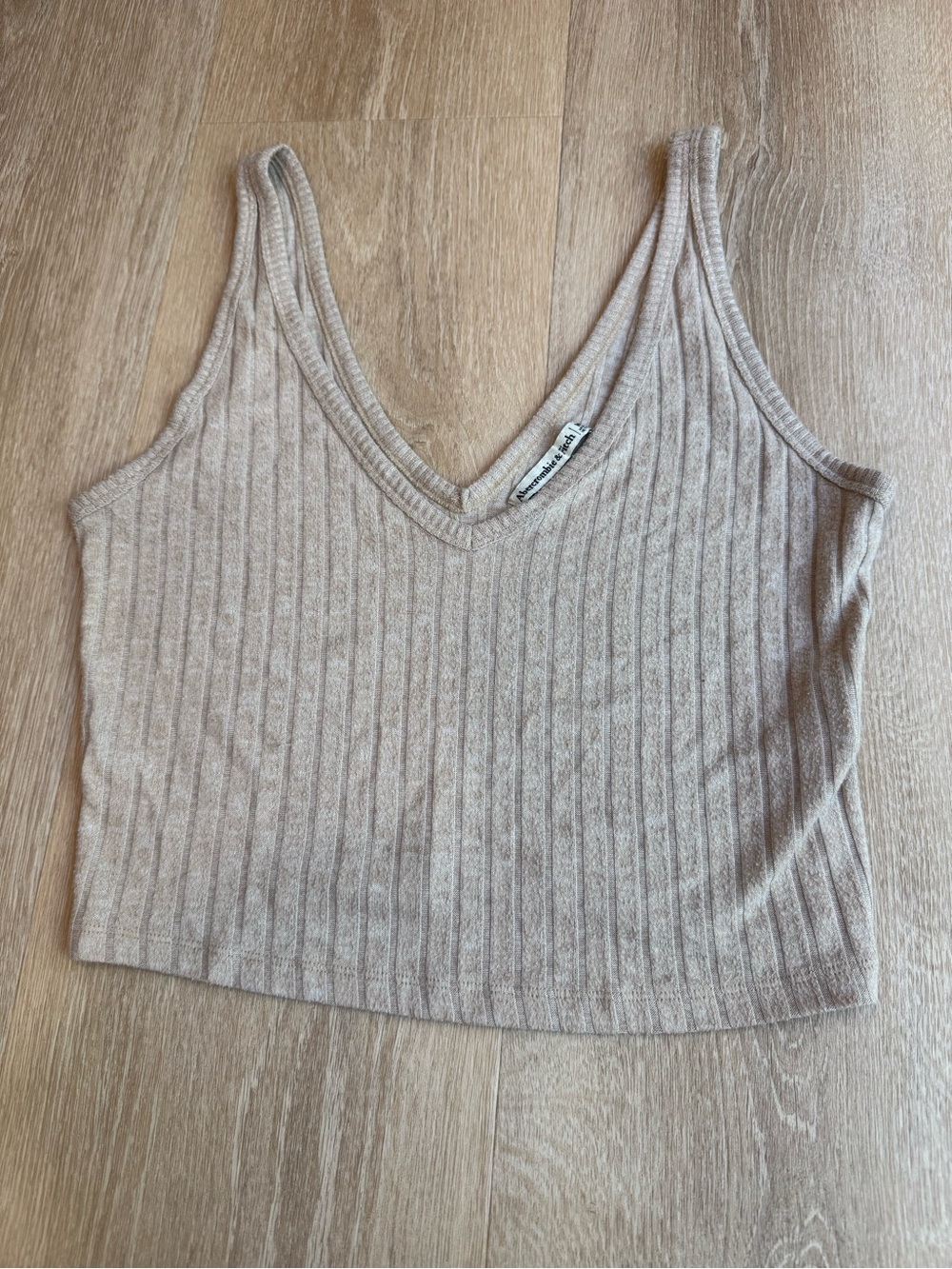 Abercrombie & Fitch Ribbed V-Neck Crop Tank in Light Taupe